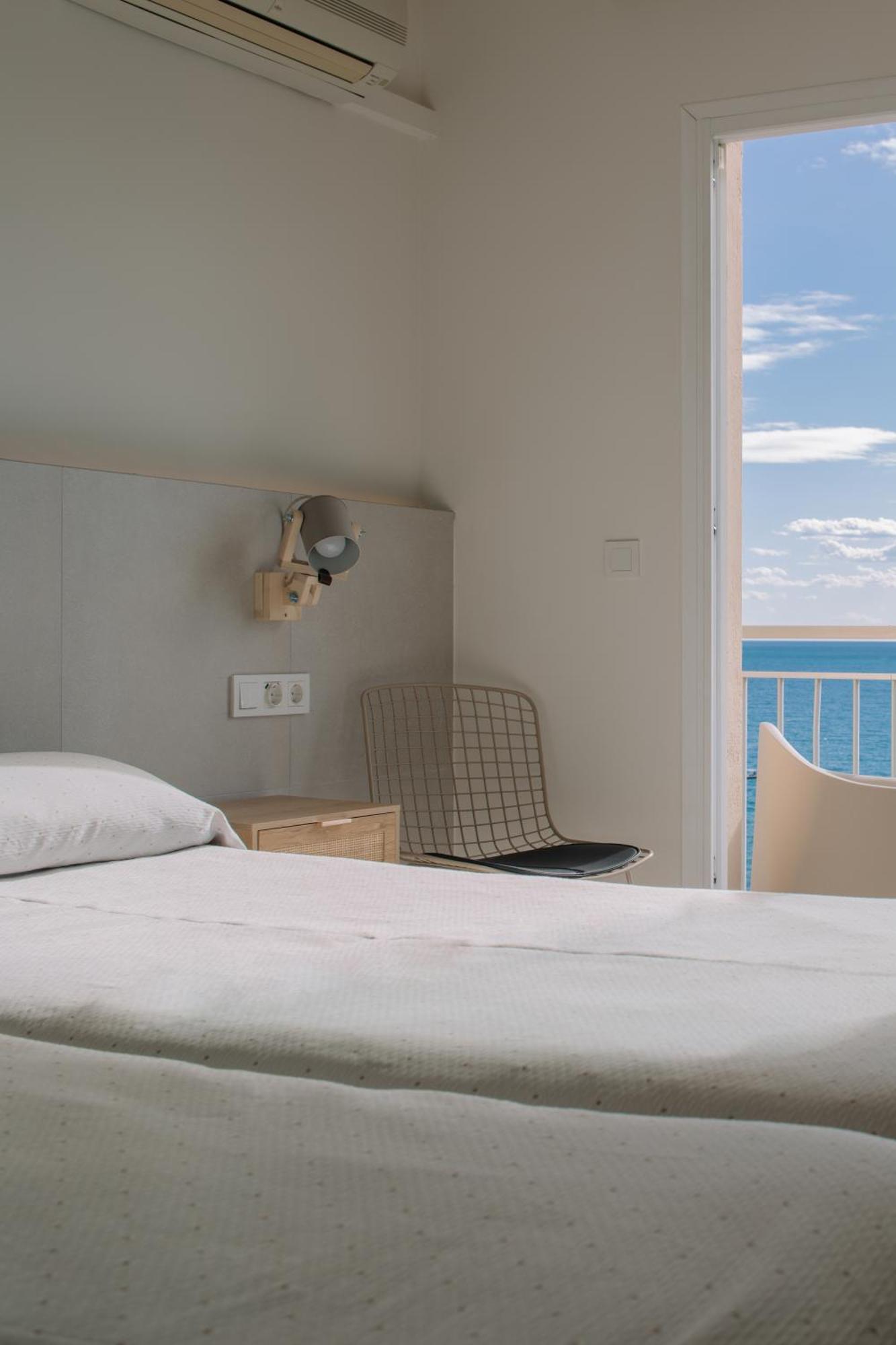 Hotel Nadal เบนิดอร์ม ภายนอก รูปภาพ